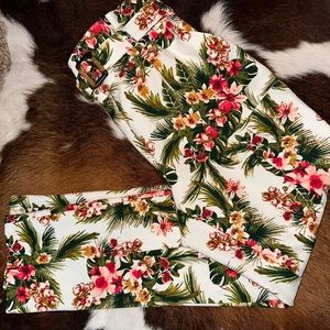 Cato’s Floral Print Dress Pants - Women’s Small
